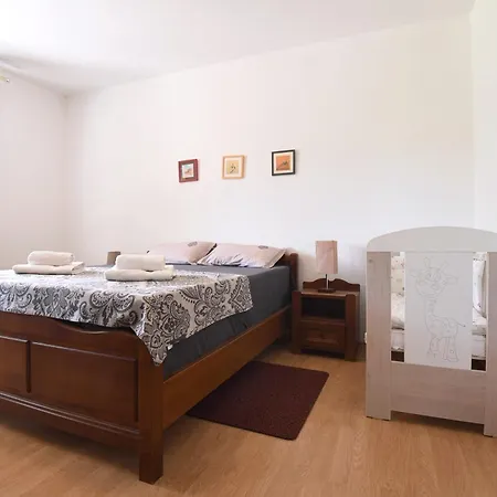 Ferienhaus Maslina Prkos