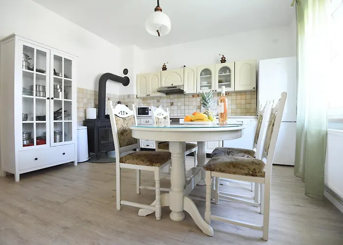 Дом отдыха Maslina Prkos