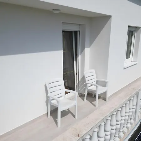 Holiday home Maslina *