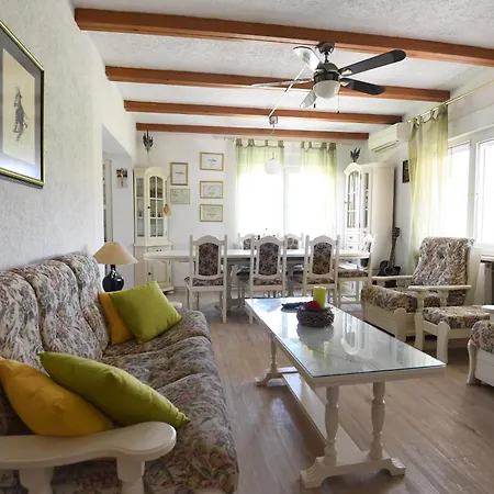 Maslina Holiday home